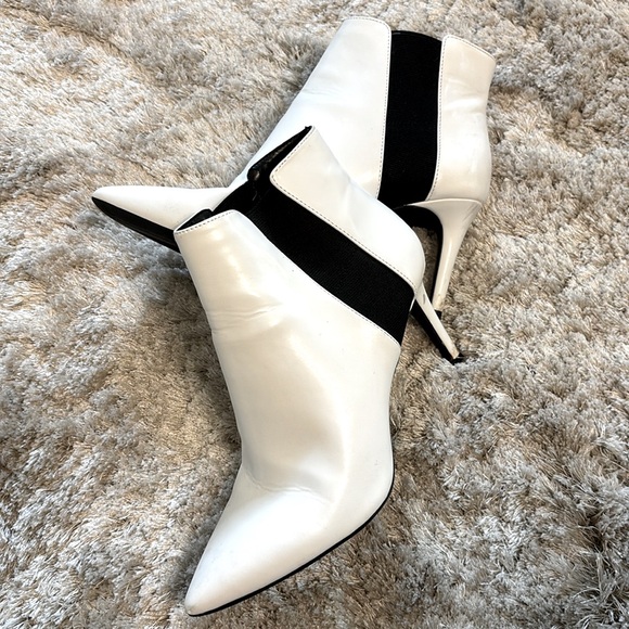 INC International Concept White Irsia Ankle Boots Sz 7 - Picture 5 of 6